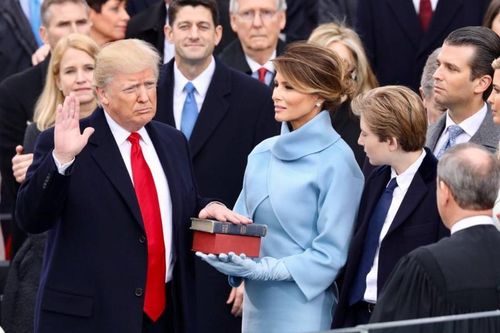 Lễ nhậm chức của Tổng thống đắc cử Trump hút tài trợ, 'cháy' ghế VIP