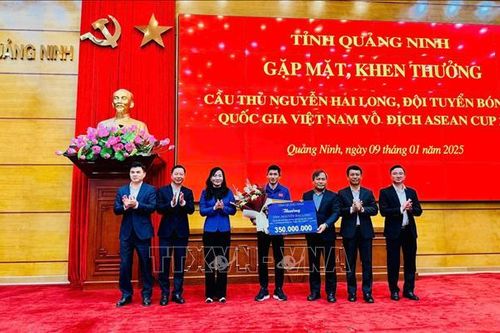 Tiền vệ Hai Long được tỉnh Quảng Ninh thưởng trên 450 triệu đồng