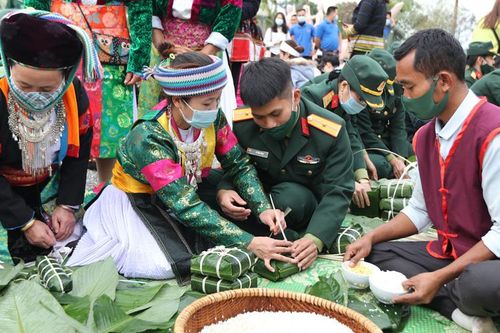 Bánh chưng xanh - Tết vì người nghèo: Lan tỏa yêu thương dịp Tết Ất Tỵ 2025