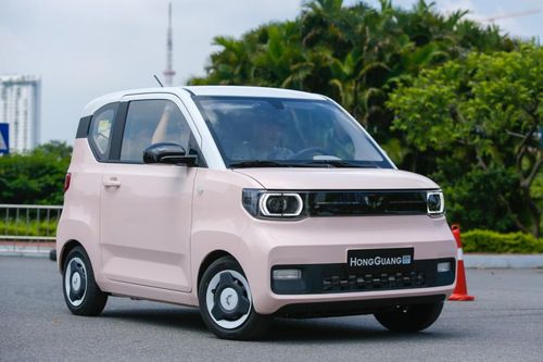 Cổ phiếu nhà phân phối ô tô Wuling quay đầu giảm mạnh sau 10 phiên tăng trần