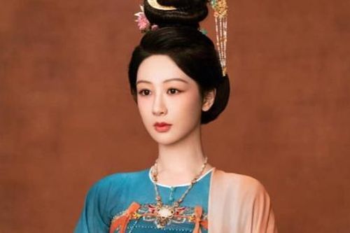 Phim mới của Dương Tử vừa lên sóng đã xô đổ loạt kỷ lục khủng
