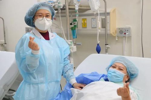 Hành trình hồi sinh diệu kỳ của mẹ qua lá thư đầy xúc động gửi Bệnh viện Việt Đức