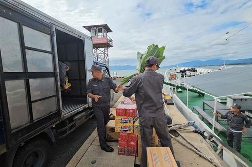 Các tàu của Chi đội Kiểm ngư số 4 lên đường làm nhiệm vụ trực Tết trên biển
