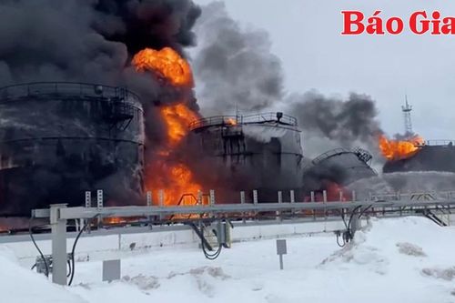 Tin thế giới ngày 9-1: Ukraine tập kích xuyên biên giới, kho dầu chiến lược Nga bốc cháy dữ dội