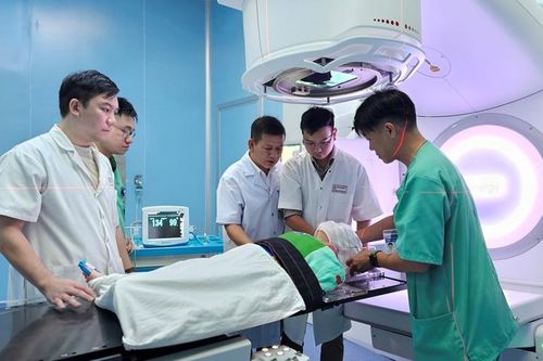 Bệnh viện Trung ương Huế được xếp hạng cấp chuyên sâu kỹ thuật cao