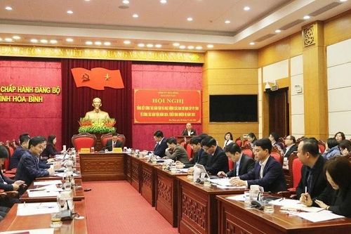 Đối thoại trực tiếp để giải quyết kịp thời các vụ việc phức tạp