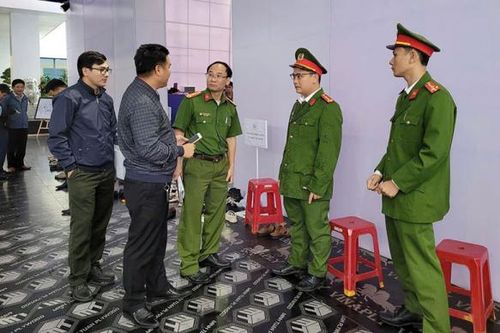 Chuyển hóa thành công địa bàn xã có gần 40 nghìn công nhân