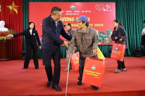 Ba Vì: 'Tết nhân ái' lan tỏa yêu thương
