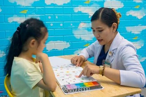 Can thiệp sớm trẻ chậm nói