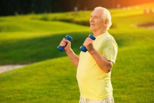 3 nhóm bài tập người trên 50 tuổi nên tránh nếu không muốn đẩy nhanh lão hóa