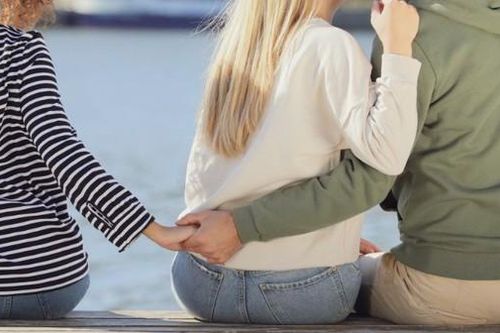 Thay vì đánh ghen, cần nhớ những quy định này khi phát hiện chồng hoặc vợ ngoại tình