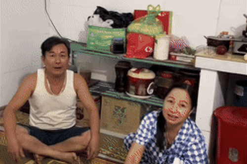 Con bí mật từ Nhật về Việt Nam, giả làm khách khiến bố mẹ sững sờ