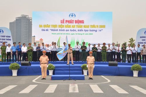 TP Hồ Chí Minh ra quân phát động năm An toàn giao thông 2025