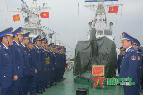 Cảnh sát biển Việt Nam kiểm tra công tác sẵn sàng chiến đấu tại Hải đội 102