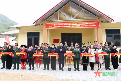 Bộ Quốc phòng: Khánh thành, bàn giao dự án ổn định dân cư ở Cao Bằng