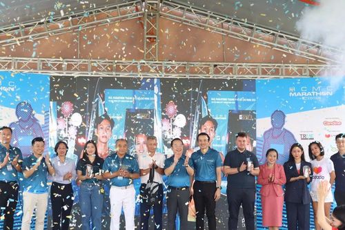 Hơn 10.000 người chạy khai xuân tại giải Marathon TPHCM 2025