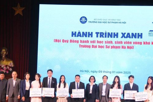 16 sinh viên Trường ĐH Sư phạm Hà Nội nhận hỗ trợ 1,5 triệu/tháng
