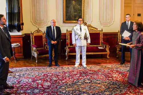 Đại sứ Ngô Minh Nguyệt trình Thư ủy nhiệm lên Tổng thống Uruguay Luis Lacalle Pou