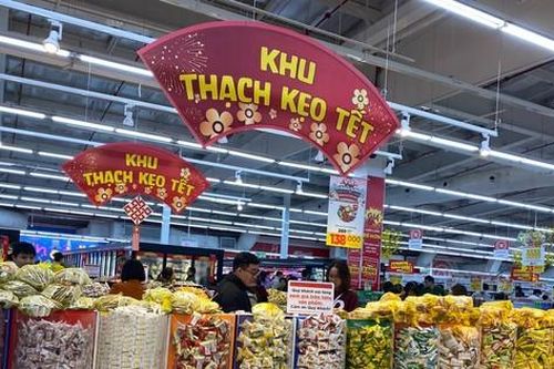 Siêu thị Hà Nội đồng loạt giảm giá hàng Tết