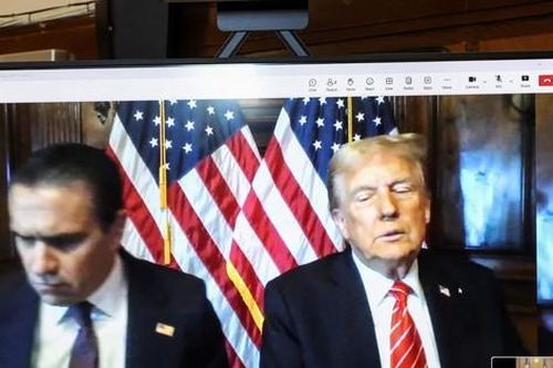 Tòa tuyên án Tổng thống đắc cử Mỹ Donald Trump