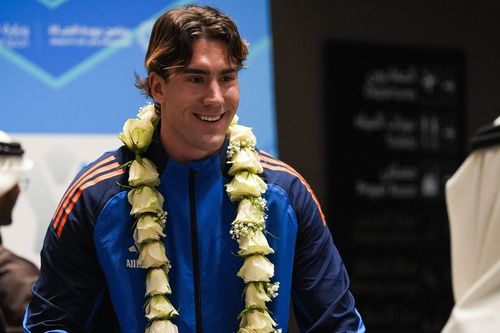 Tin tức về chuyển nhượng 10/1: MU theo đuổi Vlahovic, Arsenal ký Araujo
