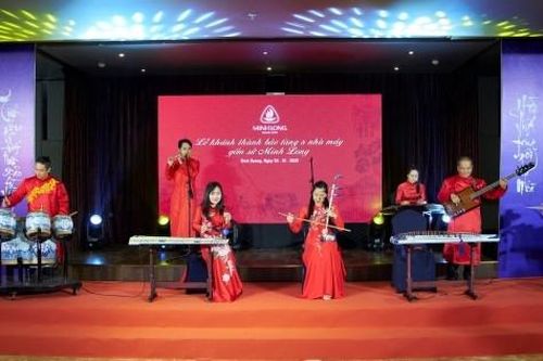 Hành trình chế tác dàn nhạc cụ Sứ Minh Long