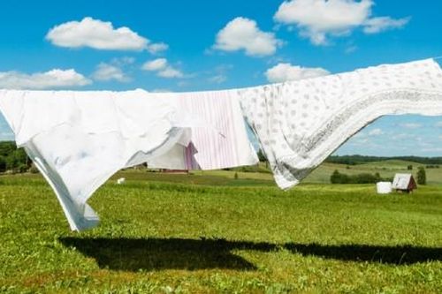 Mẹo phơi chăn bông vừa sạch lại nhanh khô