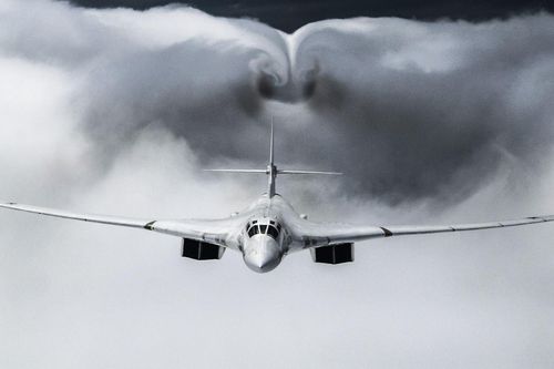 Máy bay ném bom chiến lược hàng đầu của Liên bang Nga đối mặt rủi ro bất ngờ