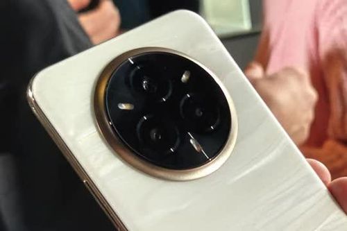 Smartphone chip Snapdragon 7s Gen 3, camera tele tiềm vọng, pin 6.000mAh, giá chỉ 8,5 triệu đồng