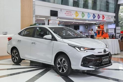 Quên Honda City và Hyundai Accent đi, khách Việt săn đón Toyota Vios vì giá lăn bánh 'rẻ như cho'