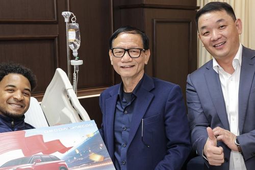 Tiềm lực của đại gia Thái Bình vừa thưởng 'nóng' xe sang cho cầu thủ Xuân Son