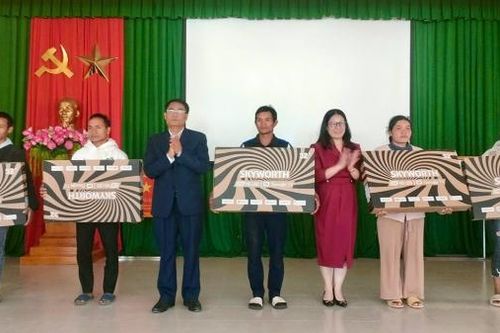 Hơn 2 tỷ đồng thực hiện đợt công tác dân vận tập trung năm 2024 tại huyện Lạc Dương