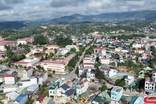 Đảng bộ huyện Sốp Cộp học tập và làm theo Bác