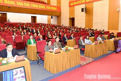 Hội nghị cán bộ chủ chốt toàn tỉnh triển khai kế hoạch phát triển kinh tế, xã hội và dự toán ngân sách Nhà nước năm 2025