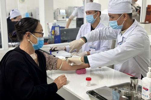 Tăng cường nhiều hình thức khám chữa bệnh thông minh phục vụ người dân
