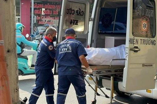 Người đàn ông sửa giầy dép tử vong bất thường trong phòng trọ