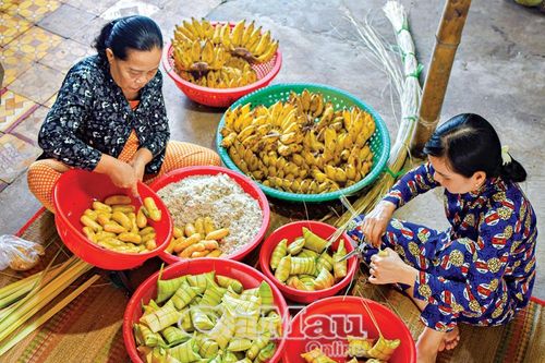 Bánh dân gian vẫn 'đỏ lửa'