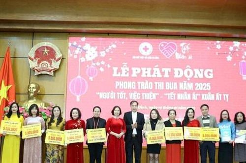 Quận Ba Đình: Hơn 220 triệu đồng ủng hộ 'Tết nhân ái' Xuân Ất Tỵ 2025