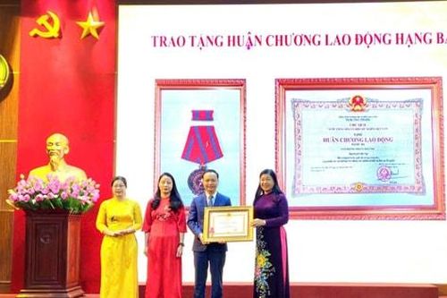 Thị xã Sơn Tây: Tốc độ tăng tổng giá trị sản xuất đạt 12%