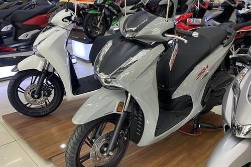 Giá xe SH mới nhất 'tạo đáy' , thậm chí dưới niêm yết, chỉ nhỉnh hơn dòng xe bình dân SH Mode