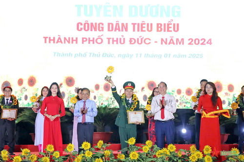 Tuyên dương 15 gương công dân TP Thủ Đức tiêu biểu