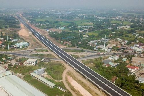 Phê duyệt phương án khai thác tạm 2 đoạn tuyến thuộc đường cao tốc Bến Lức - Long Thành