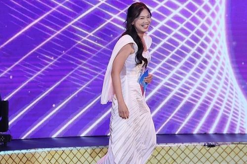 Gala Cup Chiến thắng 2024: Kình ngư Nguyễn Thị Ánh Viên 'tỏa sáng'