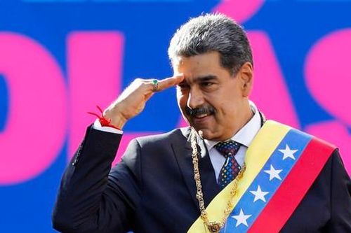 Tổng thống Venezuela Nicolás Maduro nhậm chức nhiệm kỳ 3 giữa sóng gió bủa vây