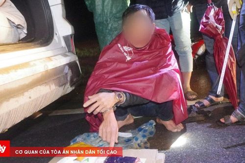Bắt quả tang đối tượng vận chuyển gần 12.000 viên ma túy tổng hợp