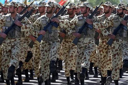 Iran: 110.000 dân quân tình nguyện diễn tập quân sự quy mô lớn