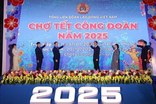 Khai mạc chợ Tết Công đoàn năm 2025