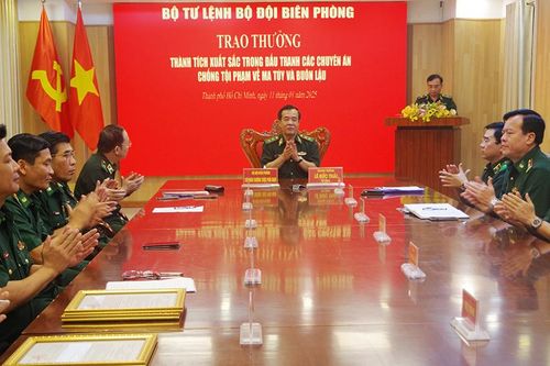 Nhiều đơn vị ở An Giang được khen thưởng nóng