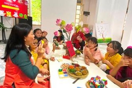 Đọc - trải nghiệm trong không gian văn hóa Huế