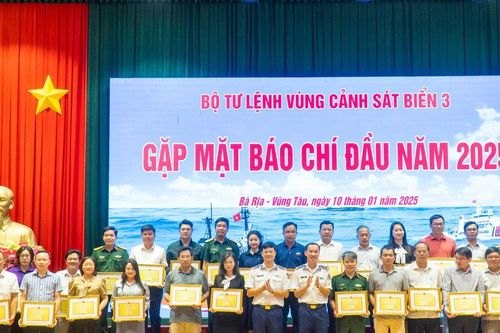 Cảnh sát biển cùng báo chí lan tỏa trách nhiệm bảo vệ biển đảo